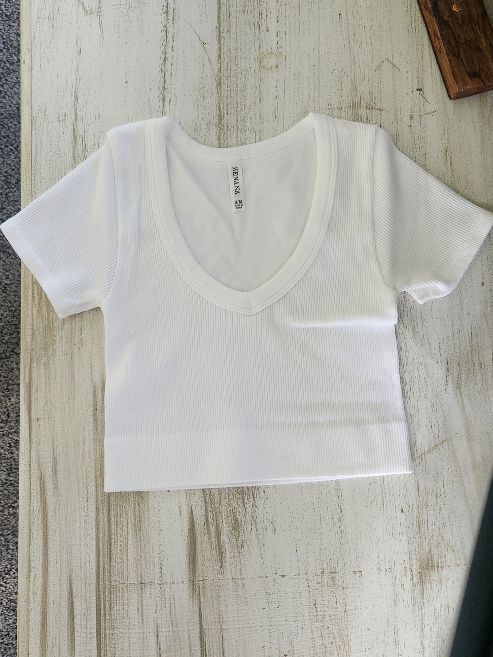 Zenana Outfitters White Ribbed V-Neck Short Sleeve Crop Top